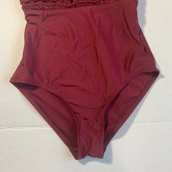 Kona Sol Burgundy Women's Macrame Medium Coverage One Piece Swimsuit Size S - Picture 7 of 9
